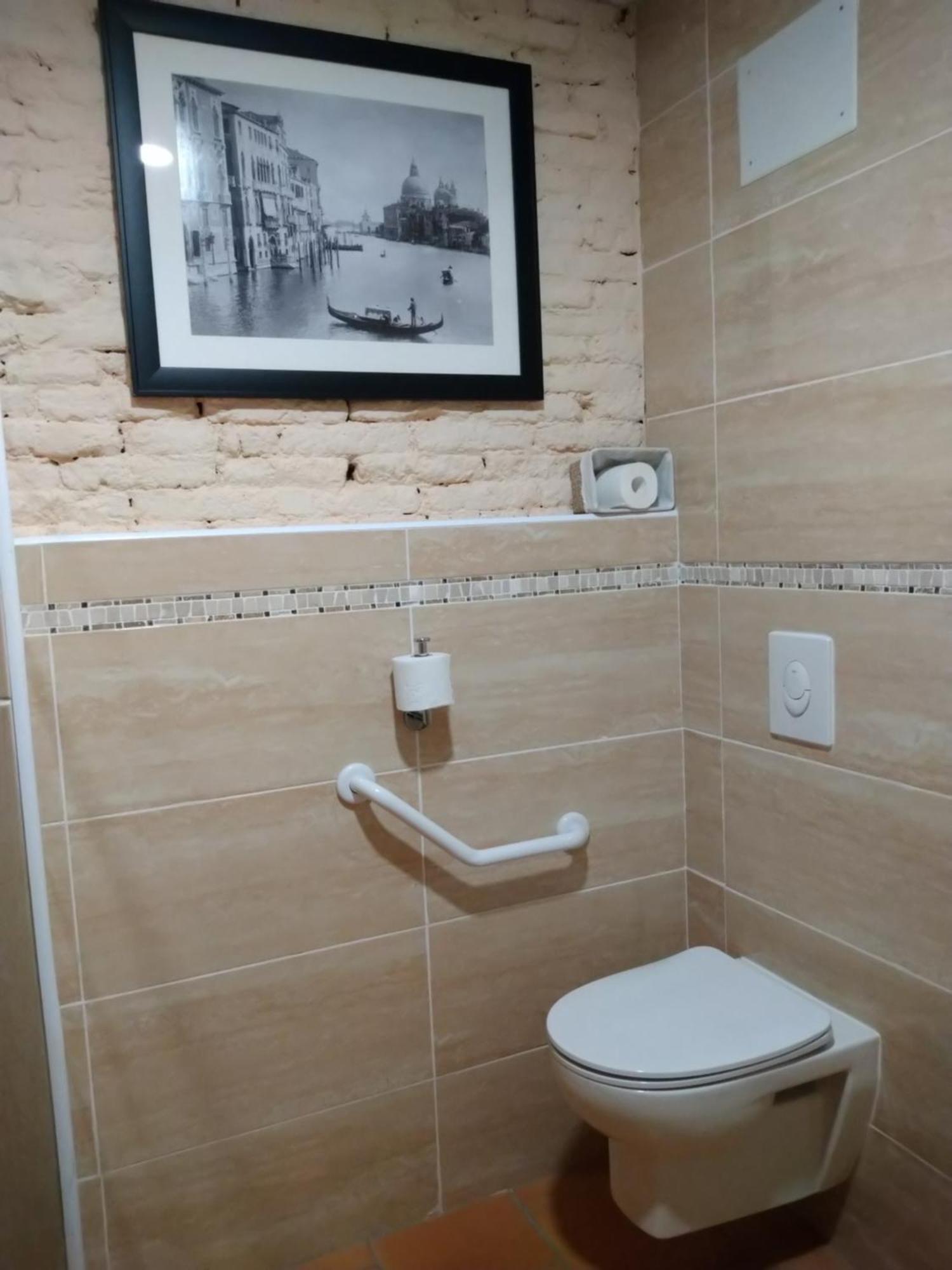 Le Clos Du Cedre Launac Kültér fotó
